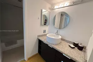 3375 N Country Club Dr, Aventura, FL 33180 - Photo 15