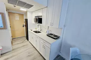 19201 Collins Ave, Sunny Isles Beach, FL 33160 - Photo 7