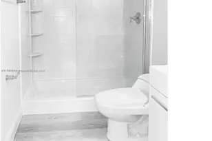 1000 Parkview Dr, Hallandale Beach, FL 33009 - Photo 17