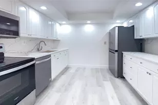 1000 Parkview Dr, Hallandale Beach, FL 33009 - Photo 7