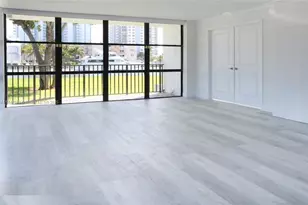 1000 Parkview Dr, Hallandale Beach, FL 33009 - Photo 5