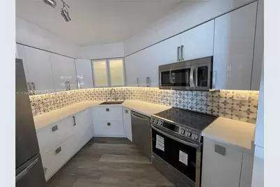 5161 Collins Ave #1012, Miami Beach, FL 33140 - Photo 5