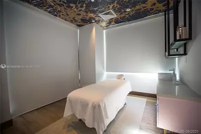 121 NE 34th St #1507, Miami, FL 33137 - Photo 23