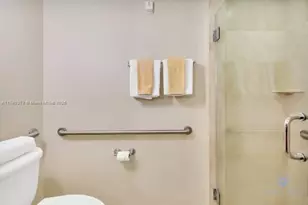 18001 Collins Ave, Sunny Isles Beach, FL 33160 - Photo 9