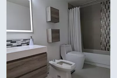 [Address not provided], Hallandale Beach, FL 33009 - Photo 15