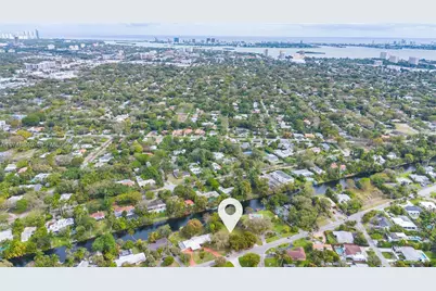 11701 W Biscayne Canal Rd, Miami, FL 33161 - Photo 9