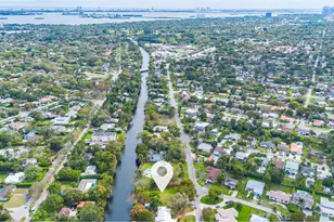 11701 W Biscayne Canal Rd, Miami, FL 33161 - Photo 15