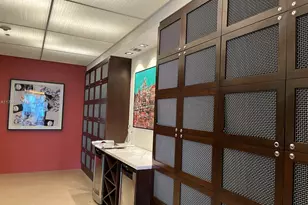 55 SE 6th St, Miami, FL 33131 - Photo 37