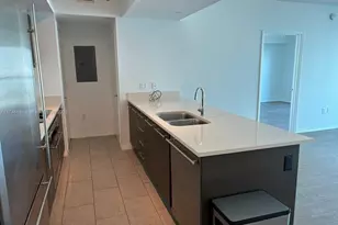 55 SE 6th St, Miami, FL 33131 - Photo 3