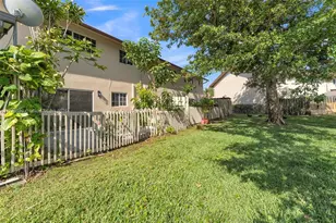 9745 NW 37th St, Sunrise, FL 33351 - Photo 39