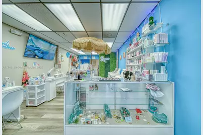 Full-Service Nails & Beauty Spa For Sale in Sweetwater, Sweetwater, FL 33174 - Photo 3