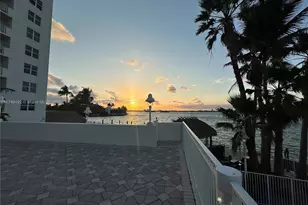 10350 W Bay Harbor Dr, Bay Harbor Islands, FL 33154 - Photo 31