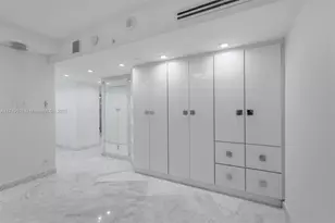 19195 NE 36th Ct, Aventura, FL 33180 - Photo 13