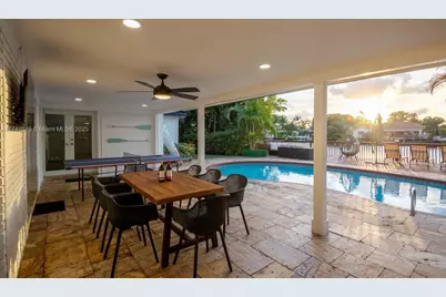 21250 NE 23rd Ave, Miami, FL 33180 - Photo 25