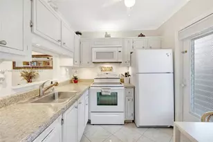 5002 NW 35th St, Lauderdale Lakes, FL 33319 - Photo 5