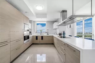 17111 Biscayne Blvd, North Miami Beach, FL 33160 - Photo 11