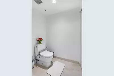 17111 Biscayne Blvd #2001, North Miami Beach, FL 33160 - Photo 23
