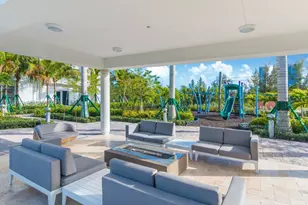 17111 Biscayne Blvd, North Miami Beach, FL 33160 - Photo 37