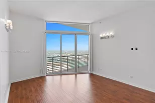 335 S Biscayne Blvd, Miami, FL 33131 - Photo 9