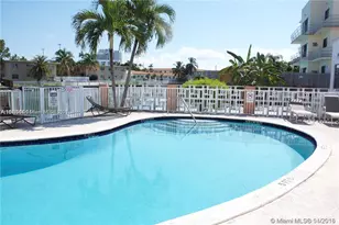 1185 Marseille Dr, Miami Beach, FL 33141 - Photo 23