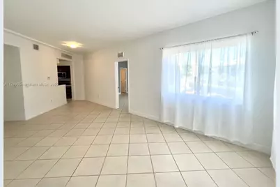 1185 Marseille Dr #205, Miami Beach, FL 33141 - Photo 7