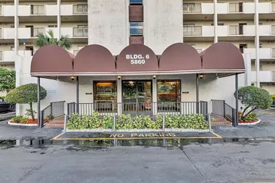 5860 NW 44th St #111, Lauderhill, FL 33319 - Photo 33