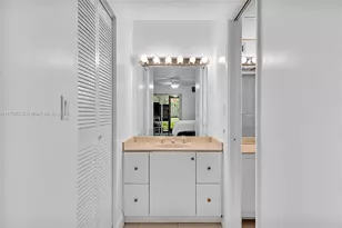 5860 NW 44th St, Lauderhill, FL 33319 - Photo 23