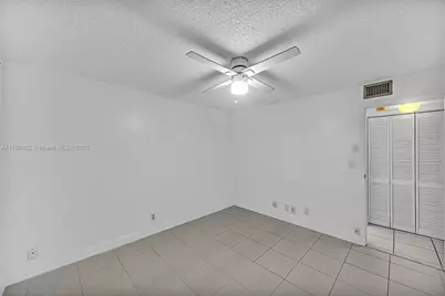 5860 NW 44th St #111, Lauderhill, FL 33319 - Photo 29