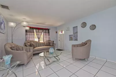 10745 Westwood Lake Dr, Miami, FL 33165 - Photo 17