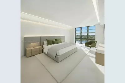 5500 Collins Ave #802, Miami Beach, FL 33140 - Photo 15