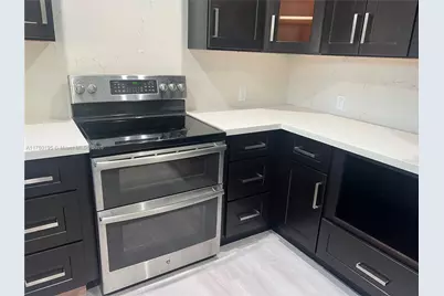 55 NE 213th St, Miami Gardens, FL 33179 - Photo 15