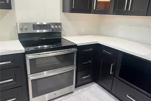 55 NE 213th St, Miami Gardens, FL 33179 - Photo 15