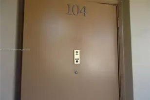 10123 Sunrise Lakes Blvd, Sunrise, FL 33322 - Photo 5