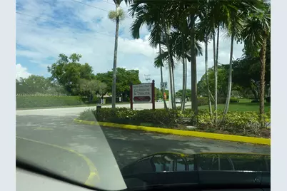 10123 Sunrise Lakes Blvd #104, Sunrise, FL 33322 - Photo 33