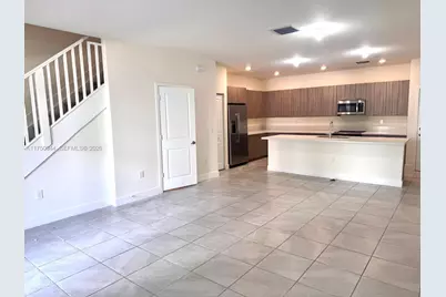 4621 NW 83rd Path, Doral, FL 33166 - Photo 11