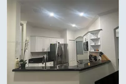 7506 NW 113th Path #7506, Doral, FL 33178 - Photo 17