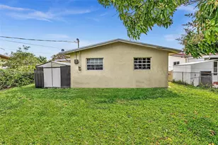 2631 NE 214th St, Miami, FL 33180 - Photo 41