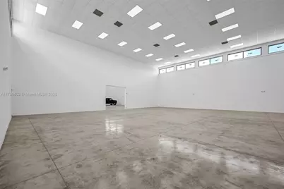 221 NE 67th St #2, Miami, FL 33138 - Photo 39