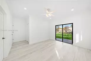 1735 NW 84th St, Miami, FL 33147 - Photo 15