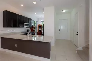 9776 W 34th Ave, Hialeah, FL 33018 - Photo 23
