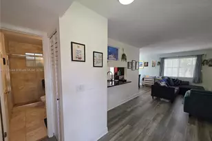 365 SW 86th Ave, Pembroke Pines, FL 33025 - Photo 13