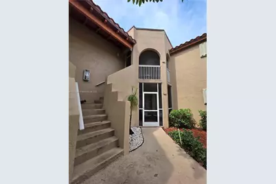 365 SW 86th Ave #201, Pembroke Pines, FL 33025 - Photo 7