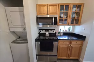 365 SW 86th Ave, Pembroke Pines, FL 33025 - Photo 27