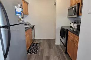 365 SW 86th Ave, Pembroke Pines, FL 33025 - Photo 25
