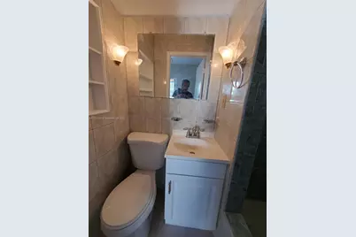 70 NW 33rd St, Miami, FL 33127 - Photo 37