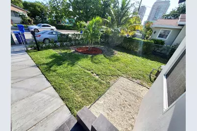 70 NW 33rd St, Miami, FL 33127 - Photo 7