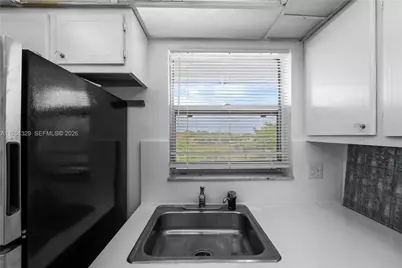 8450 Sunrise Lakes Blvd #306, Sunrise, FL 33322 - Photo 9