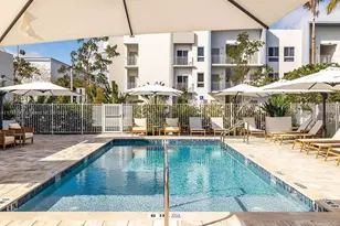 610 NE 2nd St, Dania Beach, FL 33004 - Photo 9