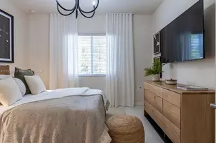 618 NE 2nd St, Dania Beach, FL 33004 - Photo 5