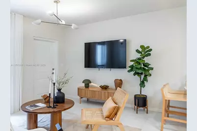 618 NE 2nd St #303, Dania Beach, FL 33004 - Photo 7